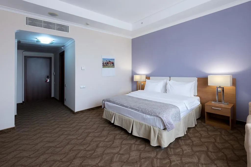 Hotel Duman Αστάνα 4*,